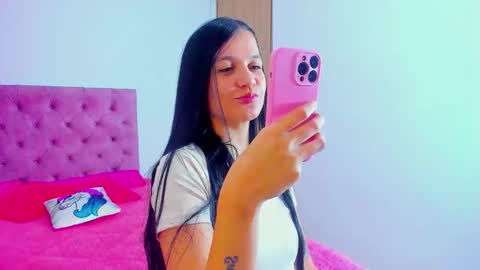 Snapshot of marahanson chatting on 10/26/25, 05:52 Mara hanson online show from 10/26/25, 05:52