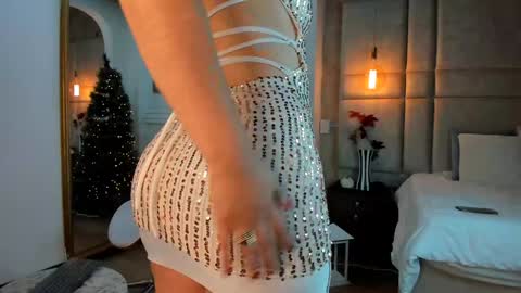 Mara Torres online show from 12/27/24, 04:43