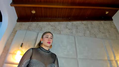 Mara Torres online show from 12/28/24, 01:50