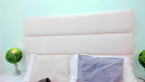 Maray Lous  online show from 02/20/26, 07:58