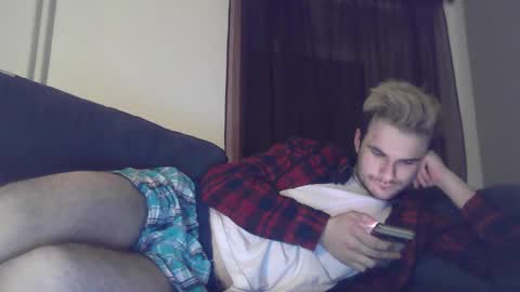 Snapshot of marbay2001 chatting on 01/04/25, 06:30 marbay2001 online show from 01/04/25, 06:30