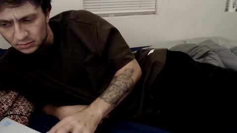 Snapshot of marc_313 chatting on 11/27/25, 09:44 Marc online show from 11/27/25, 09:44