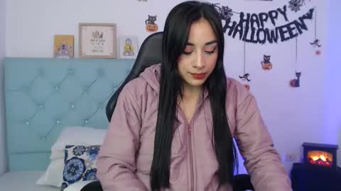 Marcela online show from 11/01/25, 04:47