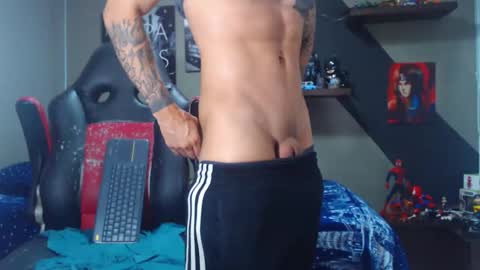 Snapshot of marcel_craw0796 chatting on 05/12/26, 02:25 MARCEL online show from 05/12/26, 02:25