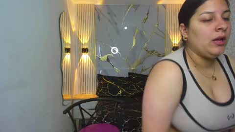 marcela_silva online show from 11/05/25, 12:27