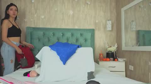 Snapshot of marcelaa_fox chatting on 11/22/25, 07:02 Marcela online show from 11/22/25, 07:02