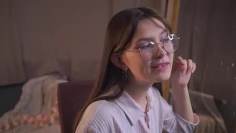 Snapshot of marcelinahumphry chatting on 03/27/26, 12:16 Eva online show from 03/27/26, 12:16