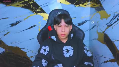 Snapshot of marcelo_boy chatting on 11/06/25, 11:44 marcelo_boy online show from 11/06/25, 11:44