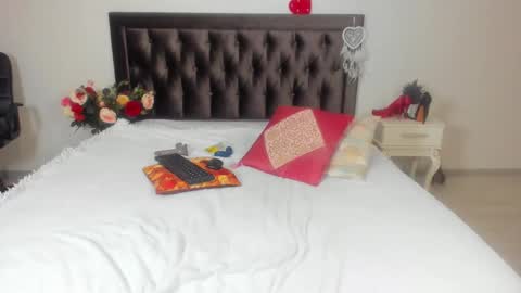 Snapshot of marciacolins chatting on 10/25/25, 06:57 Marcia online show from 10/25/25, 06:57