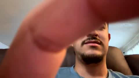 Snapshot of marcovega141810 chatting on 11/17/25, 05:52 marcovega141810 online show from 11/17/25, 05:52