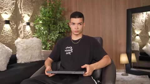 Marco and Ethan online show from 10/09/25, 03:04