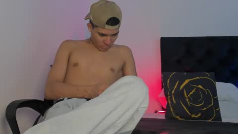 marcus_moreno online show from 04/01/26, 12:44