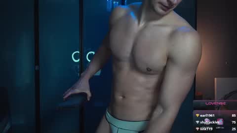 Marcus Diamond  online show from 02/25/25, 04:31