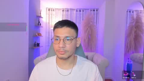 Snapshot of marcuswildx chatting on 09/29/25, 08:35 marcus online show from 09/29/25, 08:35