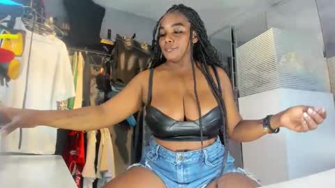 Mareia online show from 12/19/25, 05:53