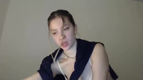 Snapshot of margaretstrein chatting on 01/21/25, 01:11 Alex and Jane online show from 01/21/25, 01:11