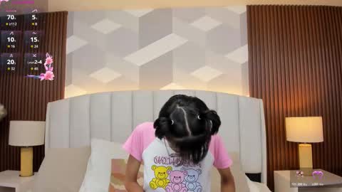 Aitana online show from 11/16/25, 01:55