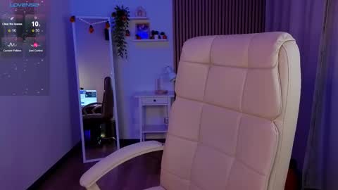 Margo online show from 11/06/25, 02:45