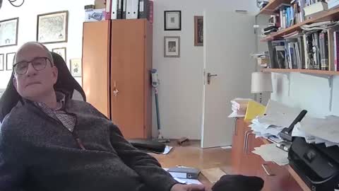 Snapshot of marginalie chatting on 01/19/25, 09:44 marginalie online show from 01/19/25, 09:44