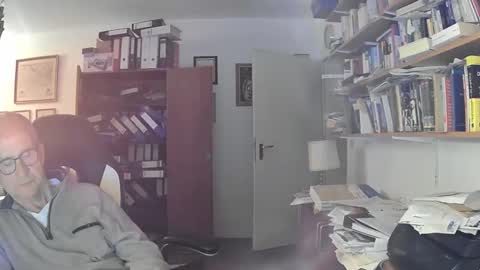 Snapshot of marginalie chatting on 09/13/25, 07:35 marginalie online show from 09/13/25, 07:35