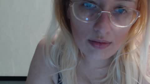 margo_shine online show from 12/01/25, 05:40