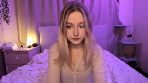 Snapshot of margorozentals chatting on 09/15/25, 08:20 Margo online show from 09/15/25, 08:20