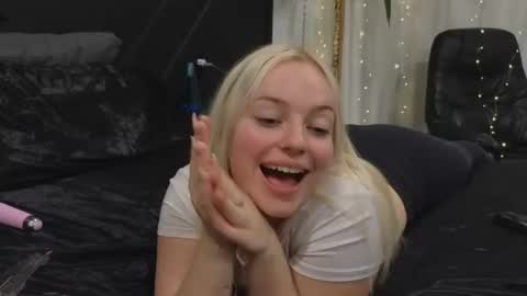 margot_robbie7 online show from 01/02/25, 04:30