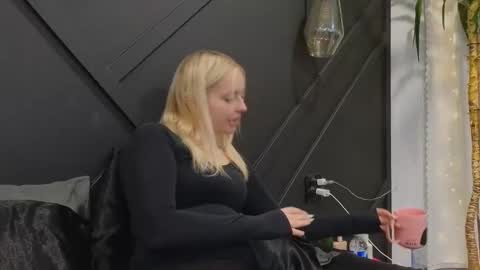 margot_robbie7 online show from 01/29/25, 01:27