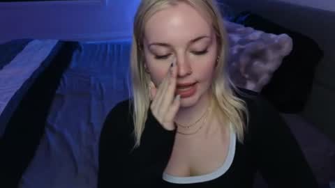 margot_robbie7 online show from 06/17/26, 01:19
