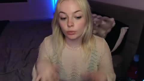 margot_robbie7 online show from 07/08/26, 12:59