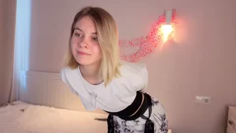Kate online show from 06/23/26, 10:13