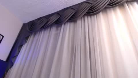 Mari Cruz online show from 07/04/26, 12:22