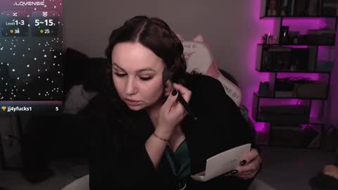 mari moore online show from 01/31/25, 09:37