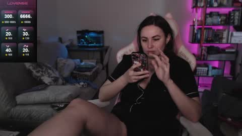 mari moore online show from 05/14/26, 07:04