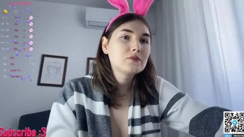 Snapshot of maria_bowie chatting on 02/05/25, 12:06 Maria online show from 02/05/25, 12:06