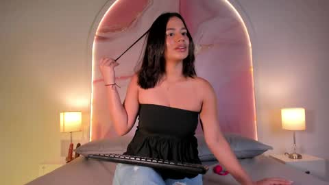 Maria  online show from 05/22/26, 11:38