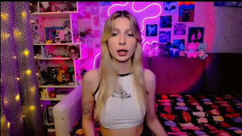 Maria online show from 01/31/25, 02:07