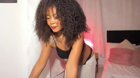 V A N E S S A  online show from 10/09/25, 05:49