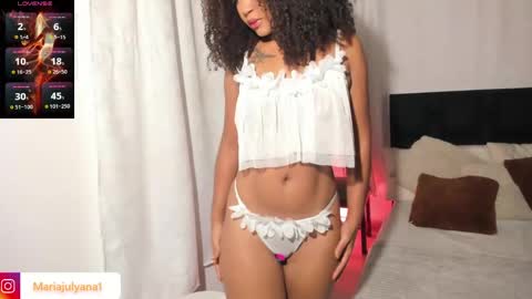 V A N E S S A  online show from 04/17/26, 05:21