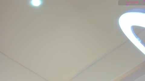 S O F I A  model independent online show from 02/01/25, 02:24