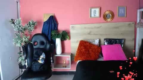 maria_turner1 online show from 05/29/26, 09:29