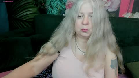 Maria online show from 05/15/26, 10:50