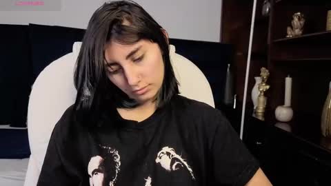 Snapshot of mariagh_ chatting on 11/15/25, 07:21 Maria online show from 11/15/25, 07:21