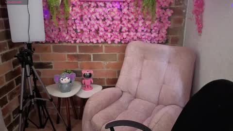 Maria online show from 04/18/26, 07:07