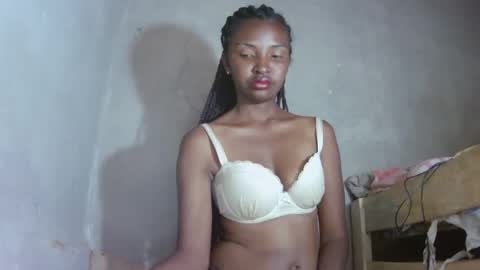 Maria online show from 09/17/25, 03:14