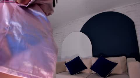 MARIA HERRERA  online show from 01/19/25, 02:15