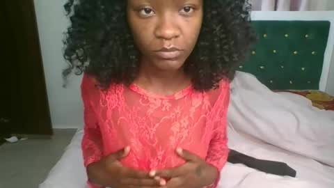 Snapshot of mariahsexy4u chatting on 02/12/26, 03:01 mariahsexy4u online show from 02/12/26, 03:01