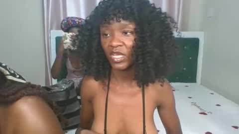 Snapshot of mariahsexy4u chatting on 02/15/26, 08:13 mariahsexy4u online show from 02/15/26, 08:13