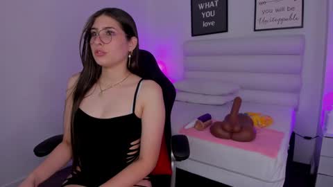 Mariam online show from 01/22/25, 01:31