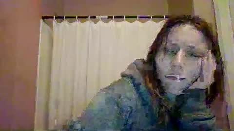Snapshot of mariamaybe24 chatting on 12/13/24, 05:38 Mariah online show from 12/13/24, 05:38